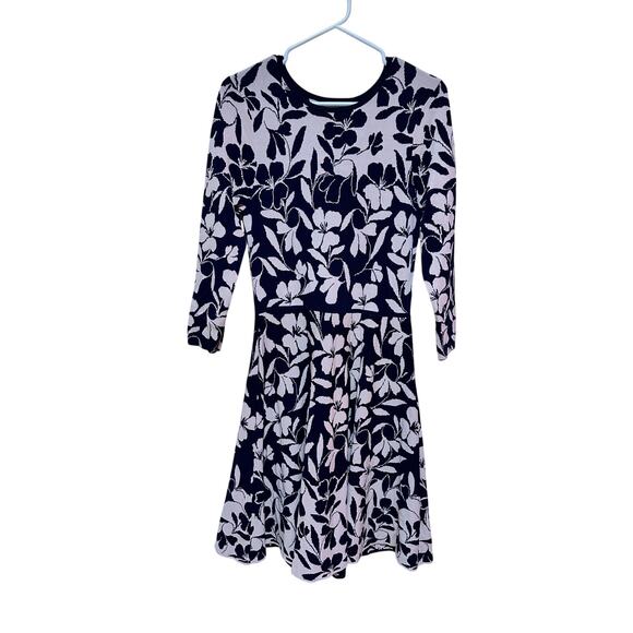 Eliza J Navy and Pink Floral Knit Fit and Flare Dress Size Medium - Picture 1 of 4